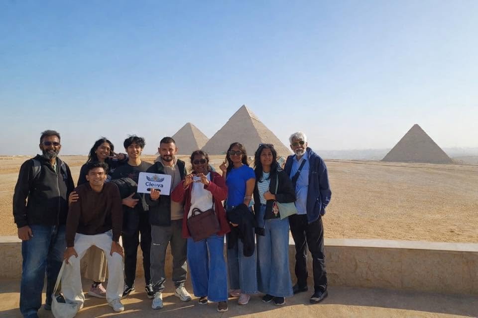 Giza Highlights Tour: Pyramids, Sphinx, Grand Egyptian Museum & Khan El Khalili